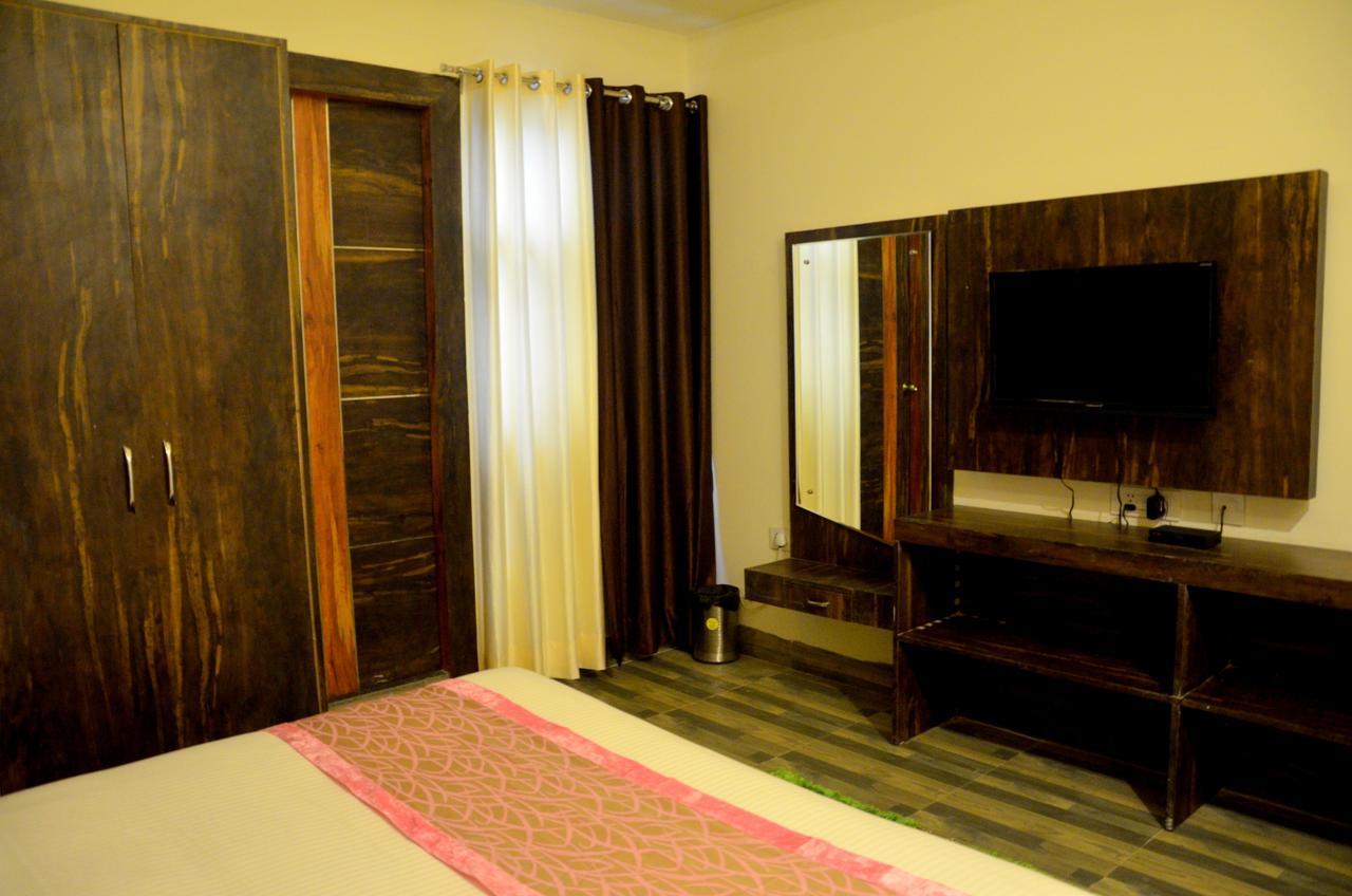 The Grand Orion Hotel Chinhat Zewnętrze zdjęcie
